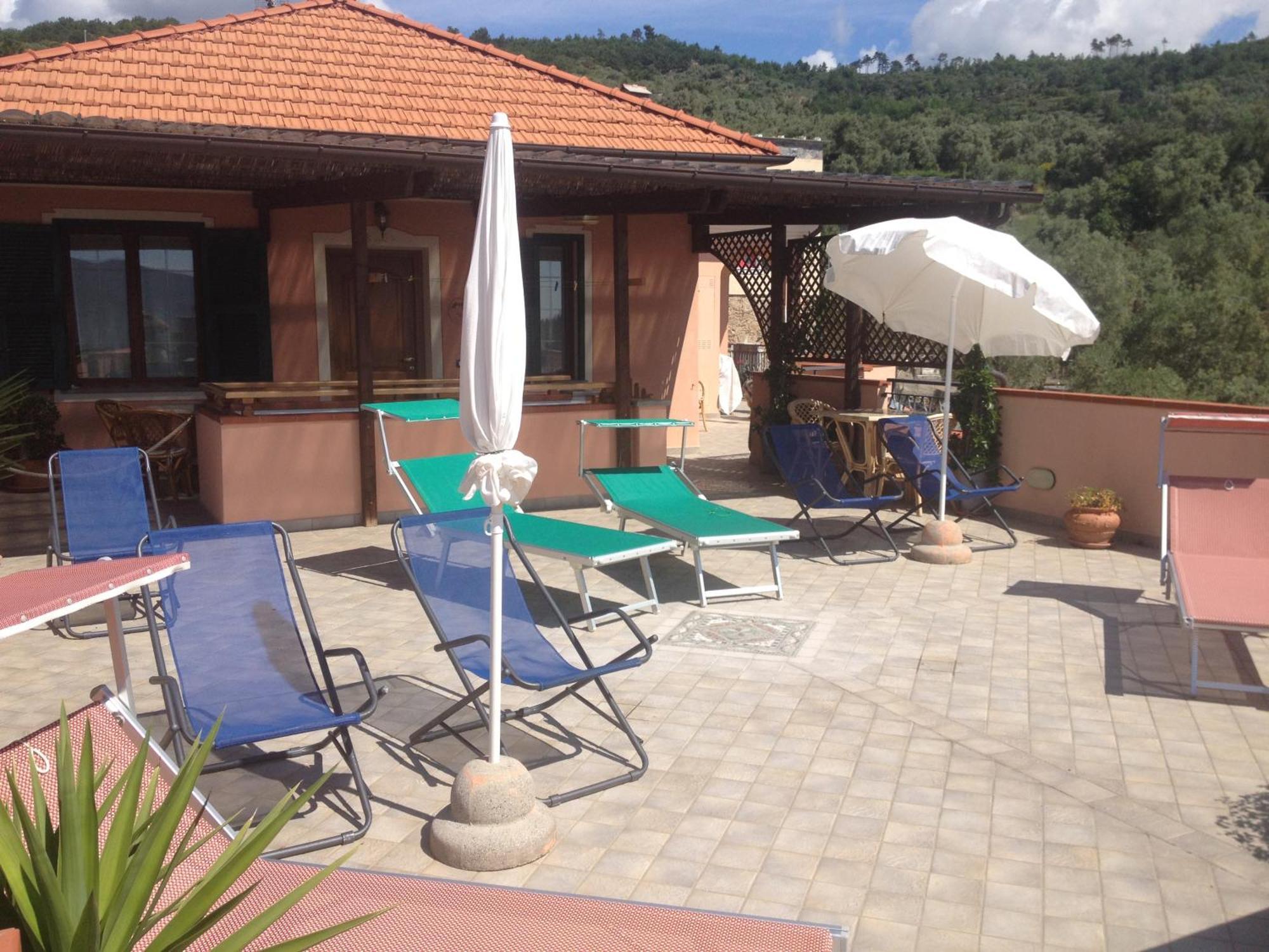Gli Angeli Agriturismo Villa Cisano sul Neva Exterior photo
